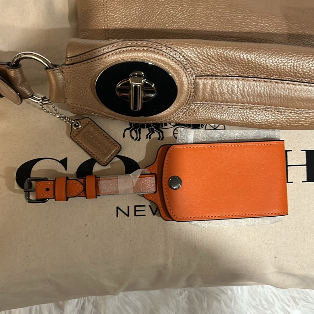 Coach large luggage tag. Authentic. - Picture 7 of 7